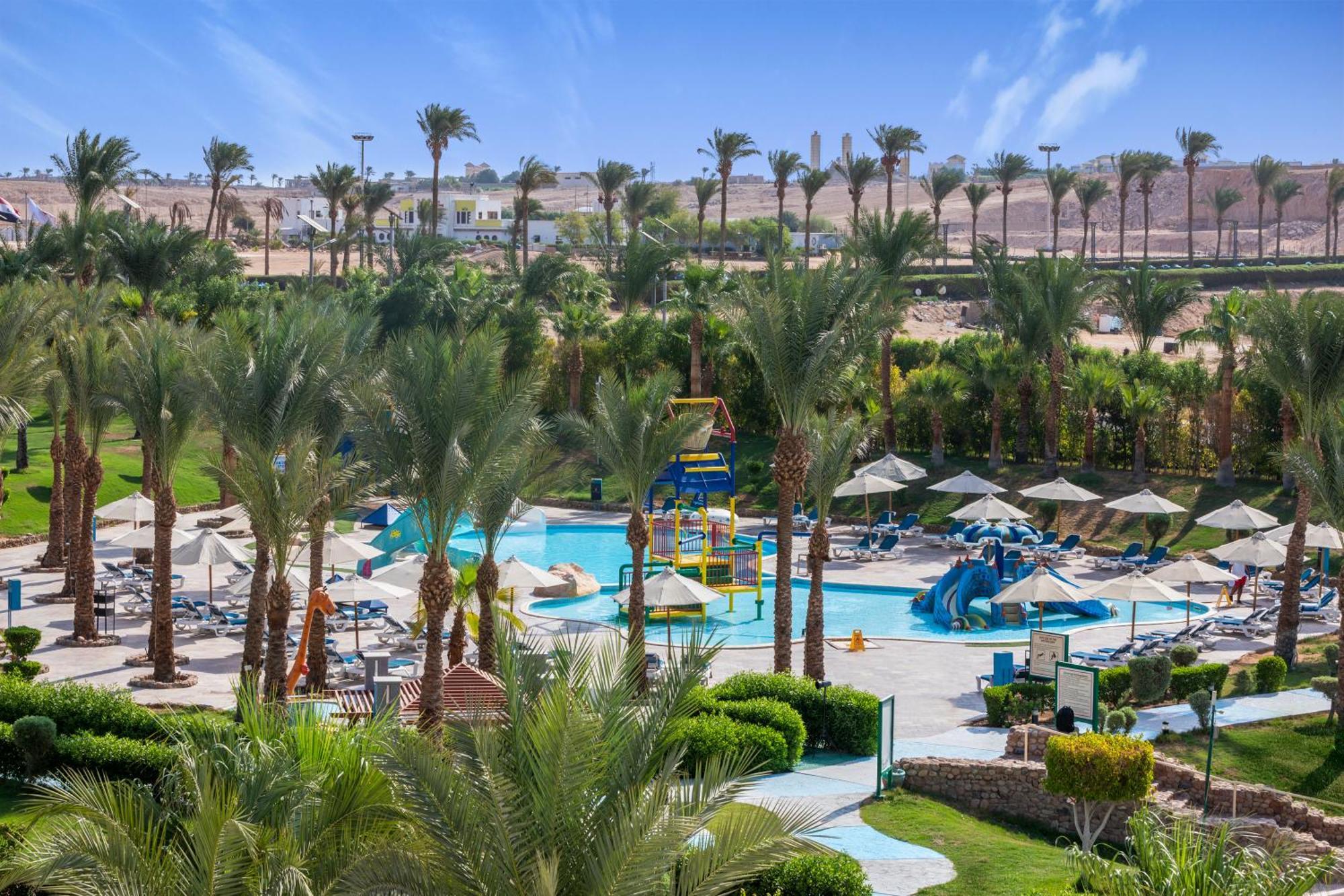 Xperience Kiroseiz Aquapark Premier-Naama Bay Hotel Sharm-el-Sheikh Buitenkant foto Hilton Luxor Resort
